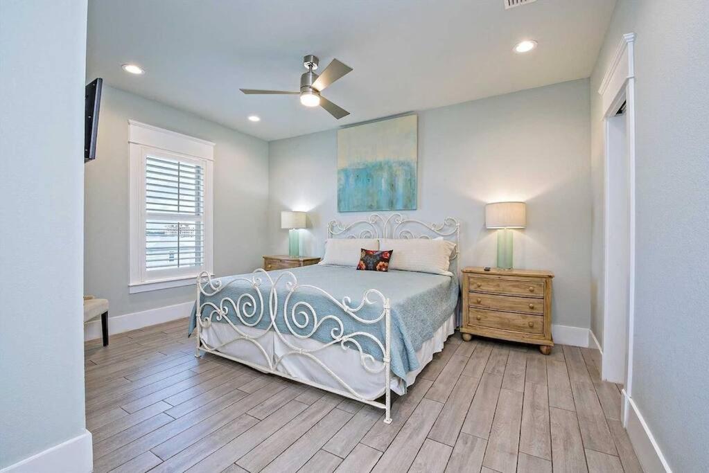 Beachfront~8Bedrooms~Lemonshello Gulf Shores Esterno foto